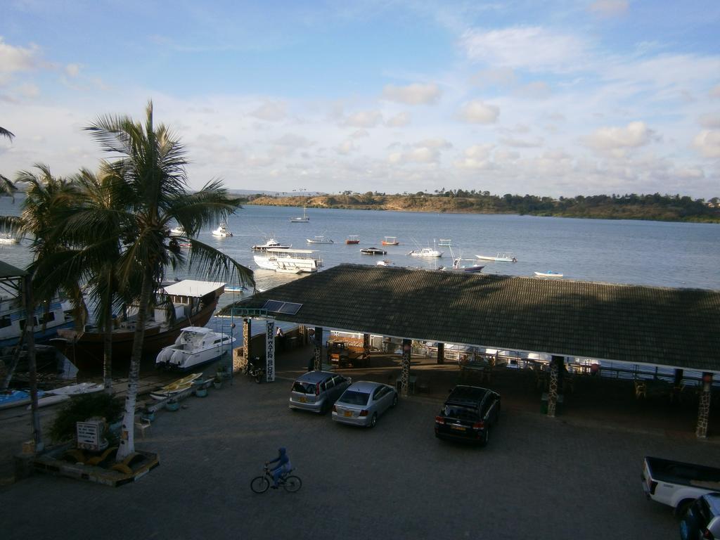 Tudor Water Sports Hotel Mombasa Ngoại thất bức ảnh